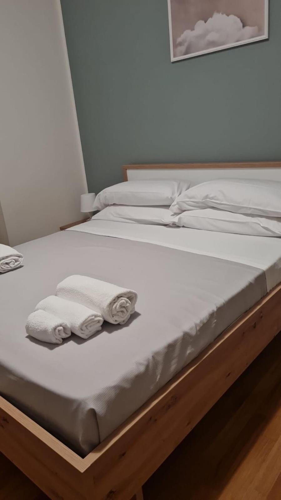 Apartament Stazione 54 Neapol Pokój zdjęcie